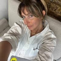 50+ ملفًا شخصيًا يحتوي على “Maude”