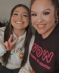 IE OC LA Makeup Artist (@beautybylizzielove) • Instagram photos and videos