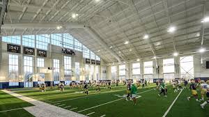 The 1943 notre dame fighting irish football team represented the university of notre dame during the 1943 college football season.the irish, coached by frank leahy, ended the season with 9 wins and 1 loss, winning the national championship. Notre Dame Slated To Begin Football Practice Wednesday