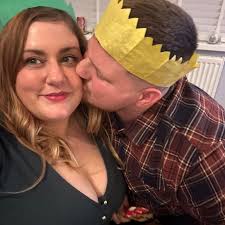 Nothing seems to have happened over the last week and as I have said before  the whole process appears to be painfully slow. I dropped off some homemade  treats for the workers,