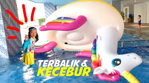 Pixel Terbalik Kecebur Naik Pelampung Unicorn Raksasa Di Kolam Hotel Mercure Batavia Jakarta Youtube