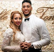 Happy and united, the two olympic boxing champions in rio spin again the perfect love and do not hesitate to share it on their social networks. Estelle Mossely Retour Sur Sa Rupture Avec Tony Yoka J Etais A Bout Purepeople