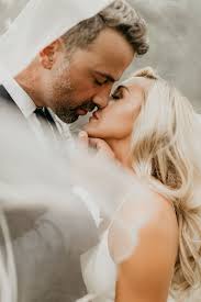 Minimalist Tropical Wedding at Bougainvillea Estate