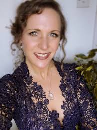 Isabelle Randall's Instagram, Twitter & Facebook