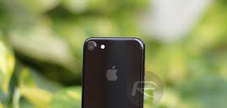Black matte black glossy iphone 7. Iphone 7 Jet Black Vs Black Color Comparison Difference Redmond Pie