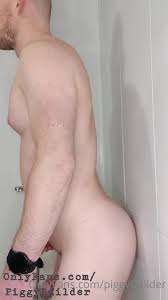 PiggyBuilder-04 - BussyHunter.com (Gay Porn)