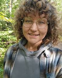 Clare Cobb's Instagram, Twitter & Facebook