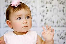 Gepiercte ohren sehen toll aus, aber das piercen selbst ist ganz schön knifflig und nicht ungefährlich. Ohrlocher Stechen Ohrringe Bei Babys Und Kleinkindern 9monate De