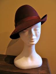 Vintage 1940s Ladies Burgundy Fedora Hat With Feather Etsy Hats Vintage Hats Cute Hats
