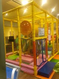 Restaurant With Kids Area Freshness Burger Play Area Aeon Rycom Mall 1f By The Main Entance Children Park Kids Play Area Kids Area