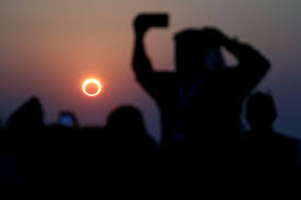 During a total eclipse, the entire disk of the sun is covered by the moon. Eclipse Solar Anular Ocorre Nesta Quinta Mas Nao Sera Visivel No Brasil G1 Transmite Ao Vivo Ciencia E Saude G1