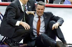 University of virginia coach tony bennet collapsed during the first half of his team's game on with virginia leading, bennett suddenly went down, appearing to double over before sitting on the court. Virginia Coach Tony Bennett Collapses During Easy Win