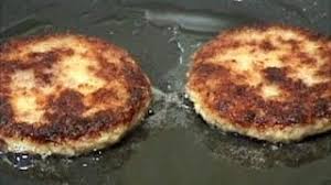 To make the hash you want approximately equal amounts of cooked beef, raw potato, and onion. Hawaiian Style Corned Beef Hash Patties Youtube