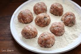 Carne de porc și de vită. Chiftele Din Carne Reteta Traditionala Cu Carne De Porc Laura Adamache