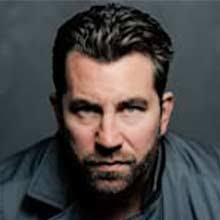 تماشا آنلاین و دانلود فیلم خون روی تاج