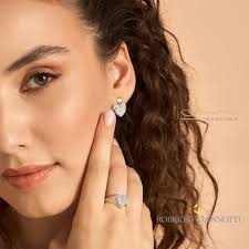 Orecchini con cuore di pavé Angeli Roberto Giannotti