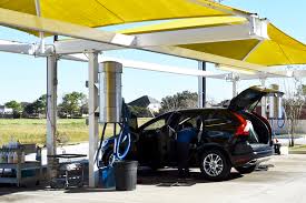 Car wash, car wash remodel, modernism, los angeles, los angeles architects, modern design, landscape architect, architecture portfolio under the ordering canopy. Full Service Car Wash Ocean Car Wash