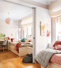 Da igual cual sea tu estilo o los colores que te gusten, te daremos algo con lo que soñar. Kids Room For Two Or Three Decoration Tips And Ideas Photos Ideas Design Kids Room Divider Shared Girls Bedroom Kids Shared Bedroom