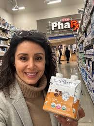 Catherine Cloud's Instagram, Twitter & Facebook