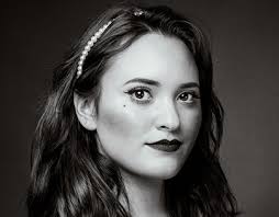 Daisy Buchanan Projects :: Photos, videos, logos, illustrations and  branding :: Behance