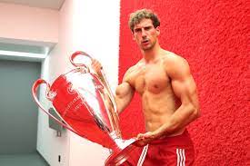 Goretzka, with a yellow card to his name, is taken off, with davies coming on. Breaking Leon Goretzka Becomes Bayern Munich S New 8 After Javi Martinez S Farewell Bavarian Football Works