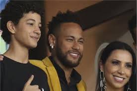 Neymar da silva santos júnior (brazilian portuguese: Neymar Droht Strafe Psg Trainingsauftakt Verpasst
