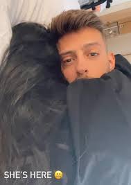 Israeli pop star Ben El Tavori gets cozy with Kim Kardashian's stylist