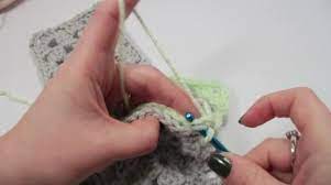 Connecting Granny Squares With The Slip Stitch And Single Crochet Connecting Granny Squares Granny Square Granny Square Crochet