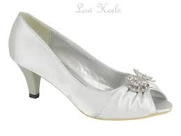 Pin By Ladygrace On Intimate Wear Silver Wedding Shoes Low Heel Silver Evening Shoes Wedding Shoes Heels