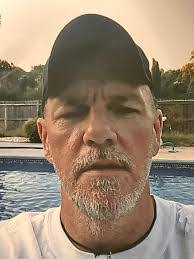 Lee Gable's Instagram, Twitter & Facebook