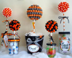 Se envían recién montadas, se presentan en papel celofán y tarjeta personalizada. Brochetas De Chuches Dulces Y Golosinas Para Fiestas Infantiles
