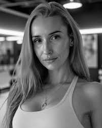 Penelope Lawson (@penelopecupcake) • Instagram photos and videos