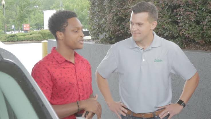 College student walks almost 20 miles to first day of work; CEO gives him  car
