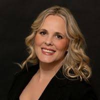 Shelley Stowers's Instagram, Twitter & Facebook