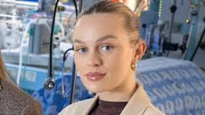 Olivia Mead's Instagram, Twitter & Facebook