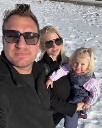 Maxi López y Daniela Christiansson desmienten rumores de crisis y se  muestran más unidos que nunca La pareja publicó en sus redes sociales  imágenes de un día en familia, junto a su