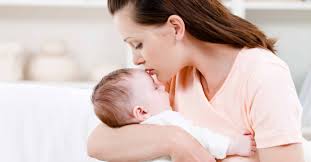 World Breastfeeding Week: स्तनपान कराने वाली मांओं की कैसी हो डेली डाइट?  जानें यहां - know-the-right-diet-plan-of-breastfeeding-woman