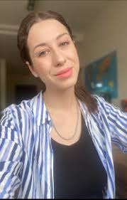 I wish everyone peace and goodness❤️🇺🇦I want to find kind, sincere people  here who will accept me into their family. I teach music and playing  different instruments, now I live in Odessa.