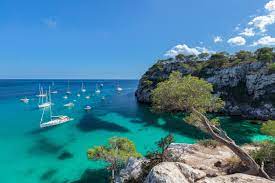 There are also regular flights to other destinations in spain, all taking less than two hours. Balearic Islands Diving Scubago