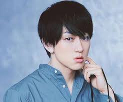横山裕 渋谷すばる 村上信五 丸山隆平 安田章大 錦戸亮 大倉忠義. é–¢ã‚¸ãƒ£ãƒ‹ ãƒ¡ãƒ³ãƒãƒ¼ç´¹ä»‹ åˆæœŸ8äººã®èº«é•· å¹´é½¢ äººæ°—é † ã‚«ãƒ©ãƒ¼ã¯
