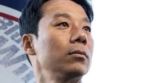 Tak Ada Pengganti, Ini Penjelasan Erick Thohir Soal Nova Arianto Yang Bakal  Tetap Bantu Shin Tae-yong Di Timnas Indonesia