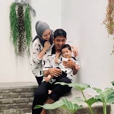 Syntia fitriayani berperan sebagai ani. 10 Foto Pemeran Tukang Ojek Pengkolan Dengan Pasangan