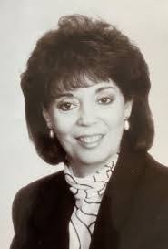 Carolyn Schaefer's Instagram, Twitter & Facebook