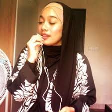 Download lagu halalkan hati yang kucuri 3 mp3 dan video mp4. Halalkan Hati Yang Kucuri