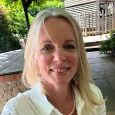 A warm and welcoming first few weeks here Freshcut Foods, delicious  customer lunches, factory tours, inductions and some lovely birthday  presents 🙌🏼