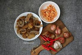 The decision was made after polling held by cnn.com shown that sambal oelek topped the list of the most spiciest food ever in the world. Sambal Tahun Kulit Lembu Resepi Terbaik