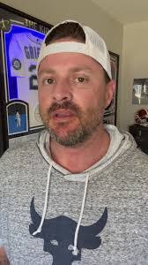 Derek Fry's Instagram, Twitter & Facebook