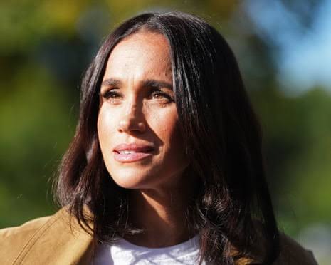 Meghan Markle in the Cotswolds — cold shoulders from locals and ignored at village shops