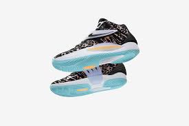 The right basketball shoe for dunking will maximize your vertical jump while still giving you the comfort and traction you need to stay on the court. Nike Reveals Kevin Durant S New Signature Shoe Nike Kd14 Release Info Footwear News