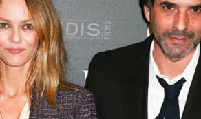 Even though anna and samuel have broken up in 2012 it's still creepy af. Vanessa Paradis Samuel Benchetrit Wedding Saint Simeon Celebrity News Showbiz Tv Express Co Uk